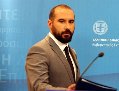 Τζανακόπουλος: Eπίθεση σε Σπυράκη και ΝΔ